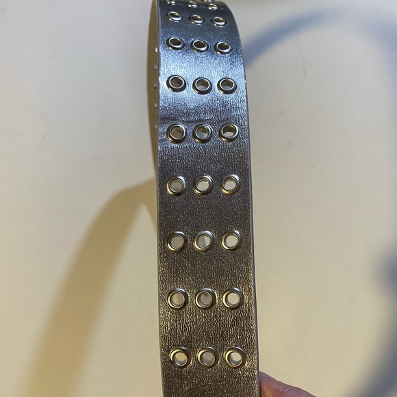 Silver triple row of grommets, SZ XL waists 36”-42”may be bonded leather or faux - Picture 3 of 7